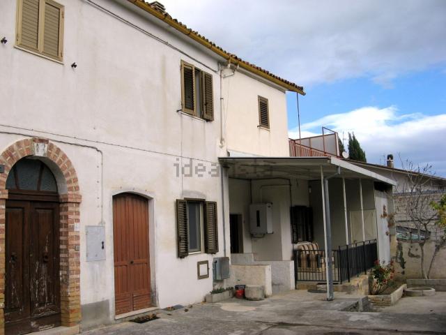Casa in vendita a Torre De' Passeri, Abruzzo