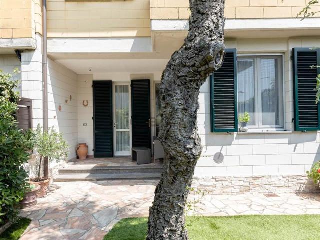 Casa in vendita a Ponsacco, Toscana