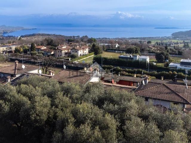 Casa in vendita a Lonato, Lombardia
