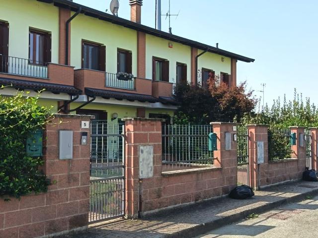 Casa in vendita a Orfengo, Casalino