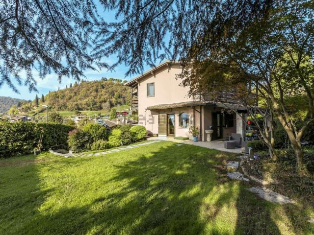 Casa in vendita a Cenate Sotto, Lombardia