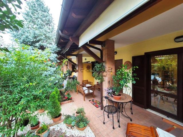 Casa in vendita a Manoppello, Abruzzo