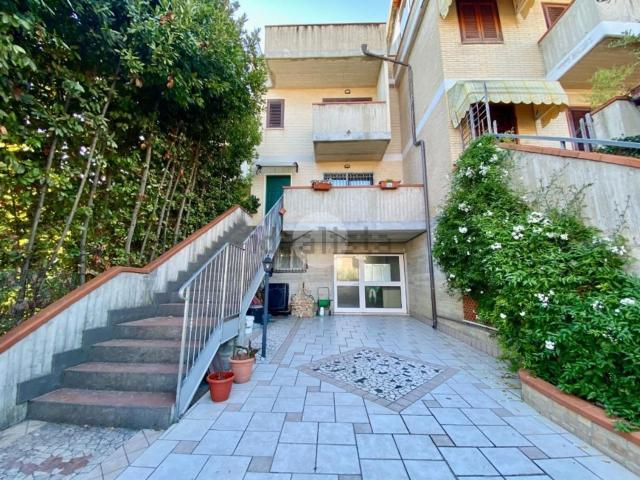 Casa in vendita a Acquaviva Picena, Ascoli Piceno