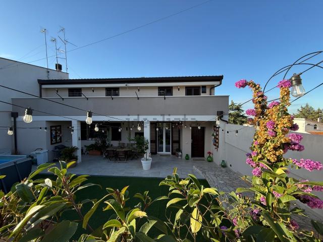Casa in vendita a Puglia, Bari