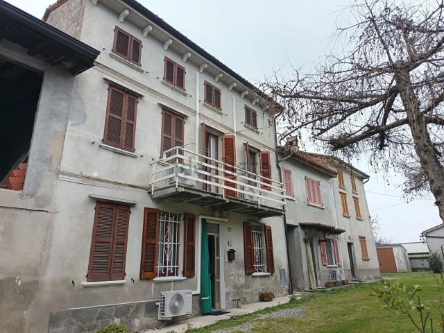Casa in vendita a Montù Beccaria, Lombardia