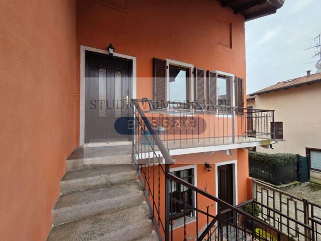 Casa in vendita a Peveranza, Cairate