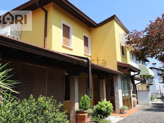 Casa in vendita a Valle / Val, Pordenone / Pordenon
