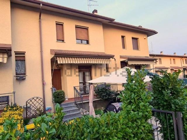 Casa in vendita a Locate Varesino, Lombardia