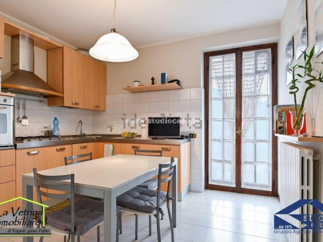 Casa in vendita a Bagnatica, Lombardia