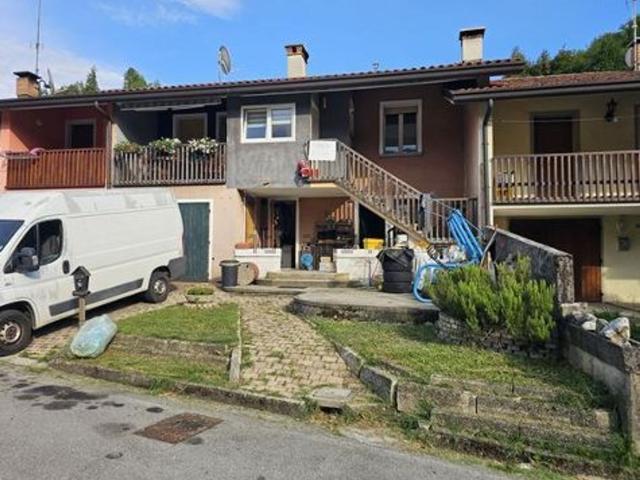 Casa in vendita a Castelnovo Del Friuli, Friuli-Venezia Giulia