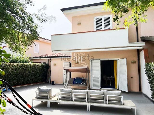 Casa in vendita a Santa Maria di Mare, Calabria