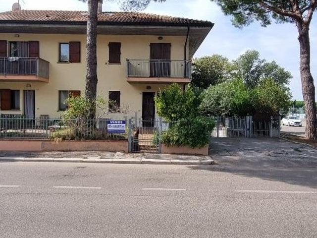 Casa in vendita a Pinarella di Cervia, Cervia