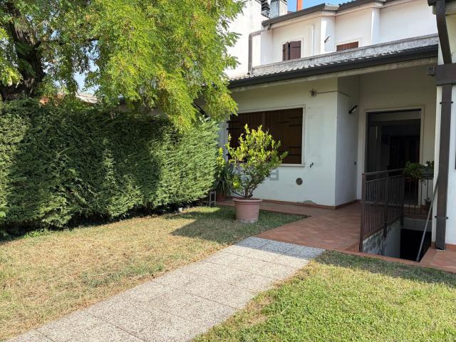 Casa in vendita a Golosine, Verona