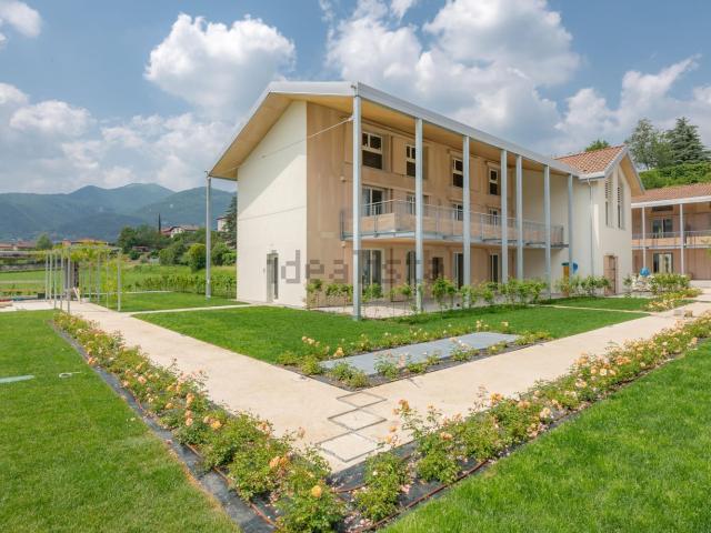 Casa in vendita a Cassina Mariaga, Erba