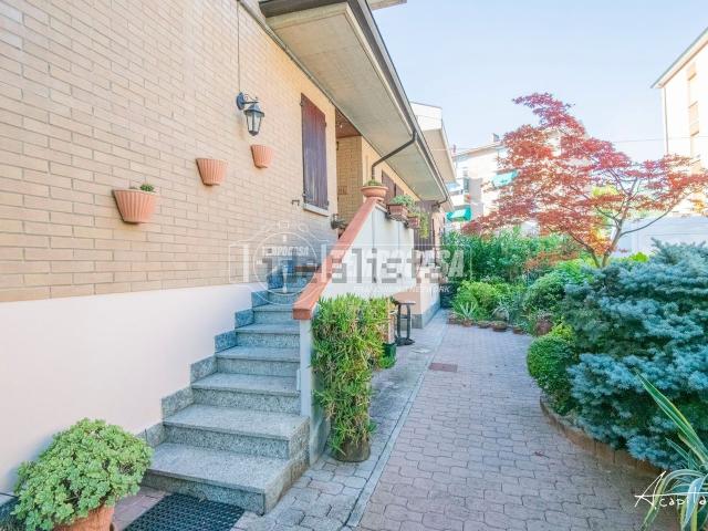 Casa in vendita a Crocetta-San Lazzaro-Modena Est, Modena