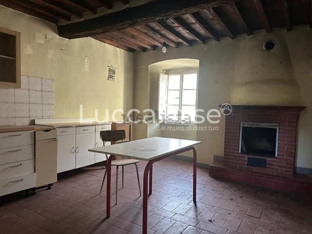 Casa in vendita a Borgo a Mozzano, Lucca