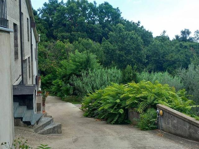 Casa in vendita a Montefiascone, Lazio