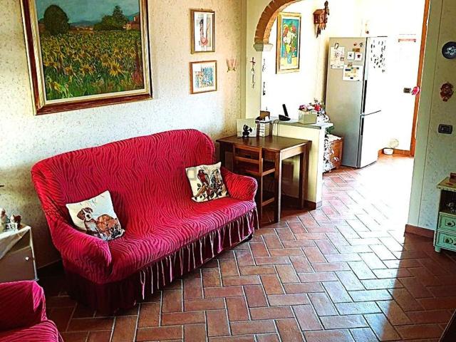 Casa in vendita a Carmignano, Toscana