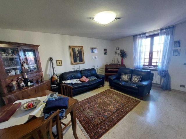 Casa in vendita a Castelnuovo Magra, Liguria