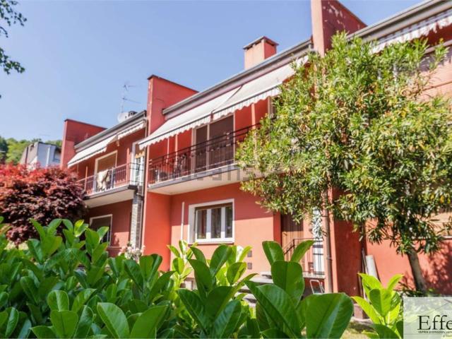 Casa in vendita a Ispra, Varese