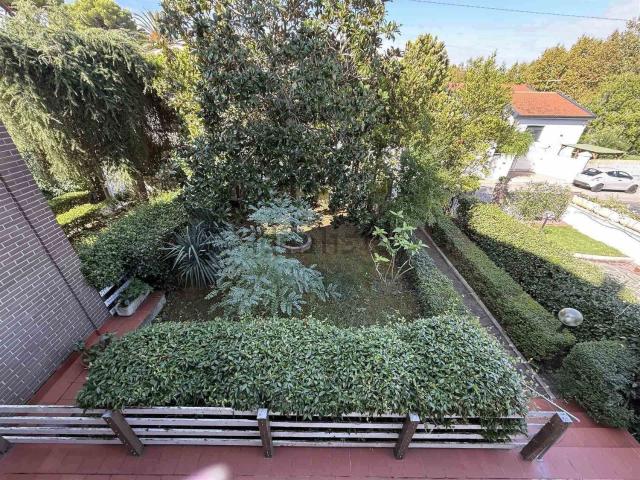 Casa in vendita a Livorno, Toscana