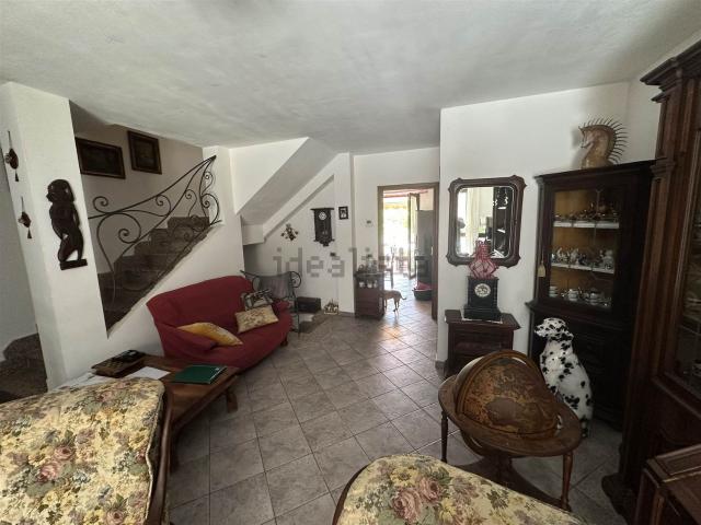 Casa in vendita a Montemazzano, Piombino