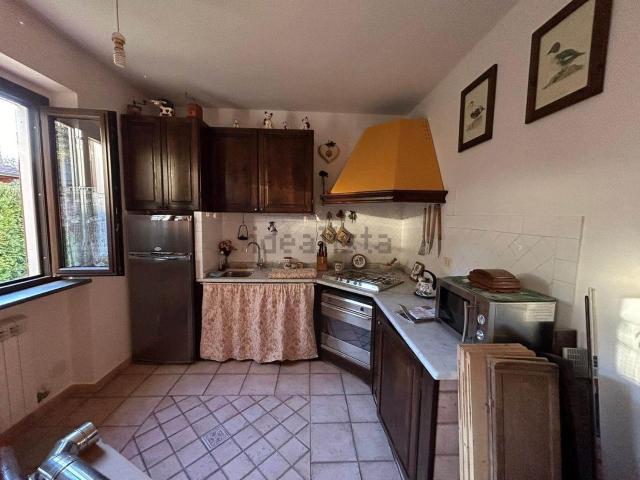 Casa in vendita a Sarzana, Liguria