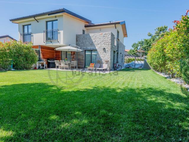 Casa in vendita a Altipiano Est, Villa Opicina