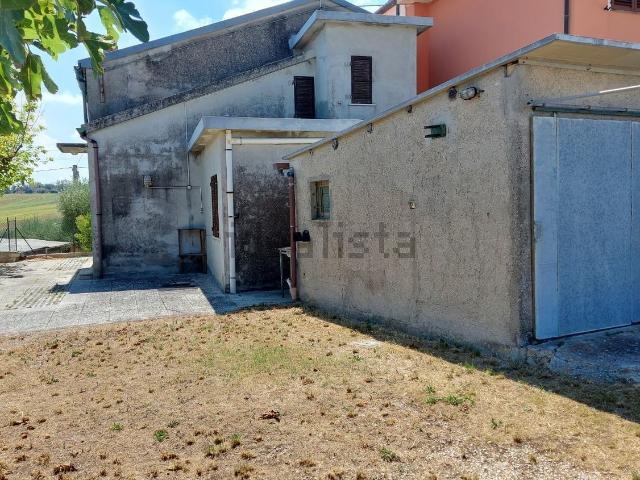 Casa in vendita a Case Pioppi, Senigallia