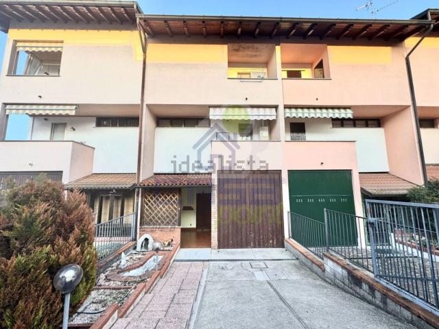 Casa in vendita a Castiraga Vidardo, Lombardia
