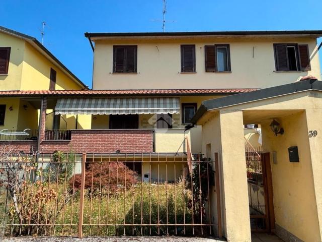 Casa in vendita a Belgioioso, Pavia