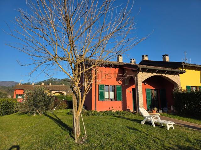 Casa in vendita a Brugnato, Liguria