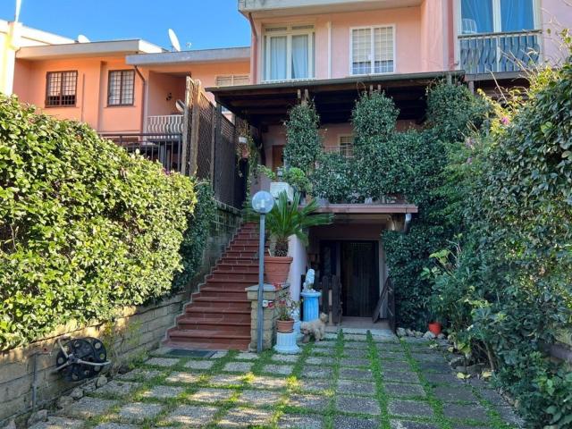 Casa in vendita a Poggio Aurelio, Roma Capitale
