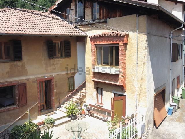Casa in vendita a Uberti, Zumaglia