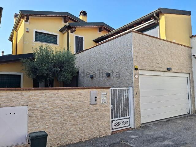 Casa in vendita a Castelleone, Lombardia