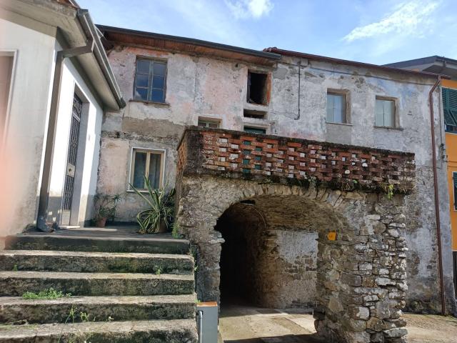 Casa in vendita a Beverino, Castiglione Vara