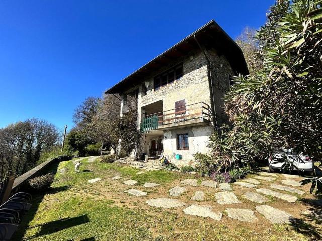 Casa in vendita a Valchiusa, Piemonte