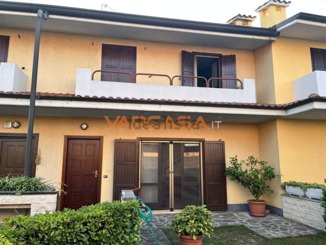 Casa in vendita a Romano di Lombardia, Bergamo