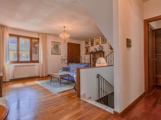 Casa in vendita a Cantagallo, Toscana