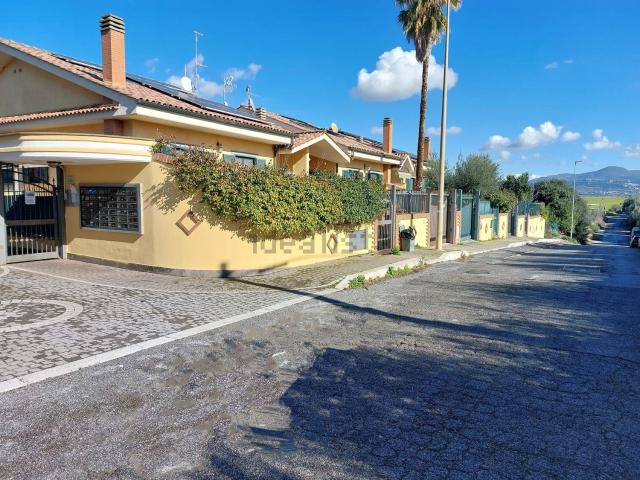 Casa in vendita a Roma Capitale, Lazio