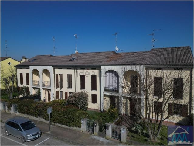 Casa in vendita a Moglia, Lombardia