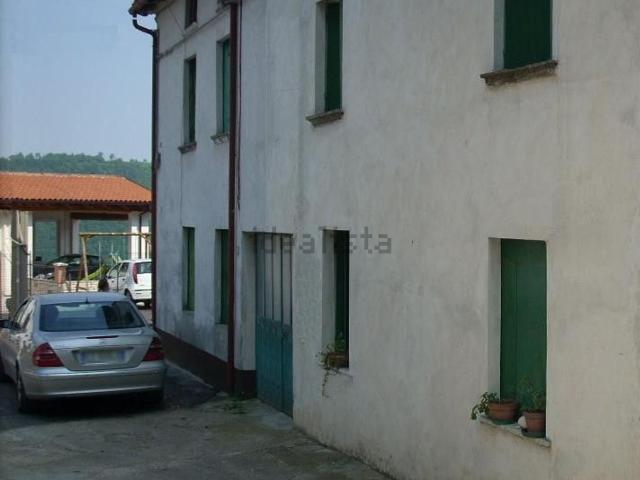 Casa in vendita a Monte Di Malo, Veneto