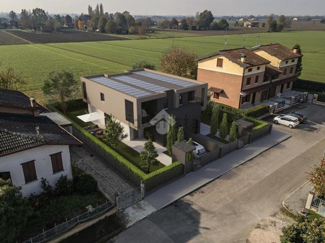 Casa in vendita a Unione delle Terre d'Argine, Novi Di Modena