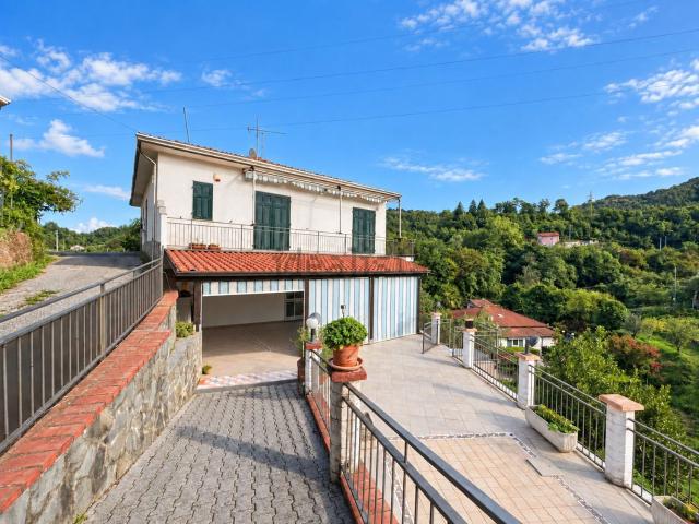 Casa in vendita a Piano di Valeriano, Vezzano Ligure