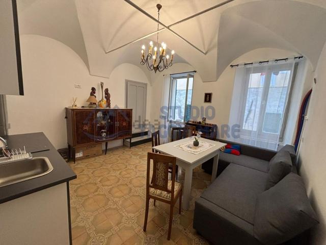 Casa in vendita a Badalucco, Liguria