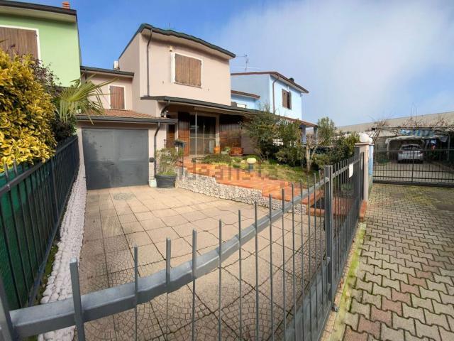 Casa in vendita a Monte Cremasco, Lombardia