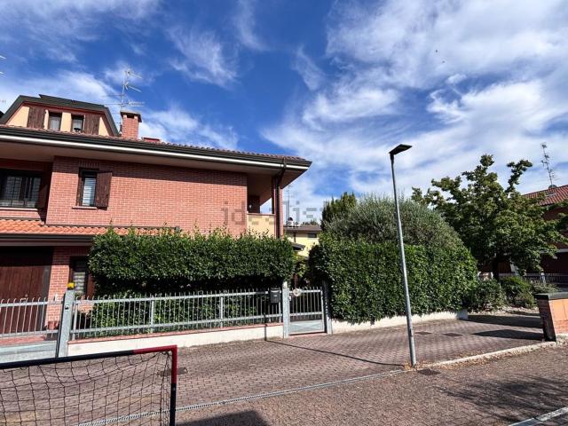 Casa in vendita a Pianura Reggiana, Re
