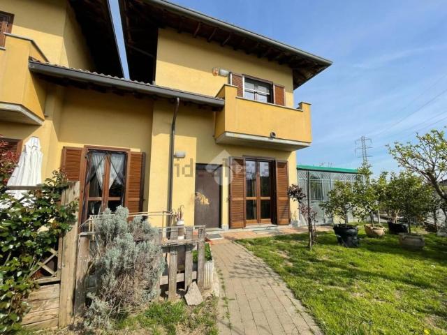 Casa in vendita a Cassolnovo, Pavia
