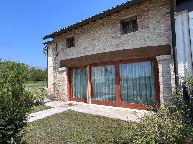 Casa in vendita a Onè di Fonte, Veneto