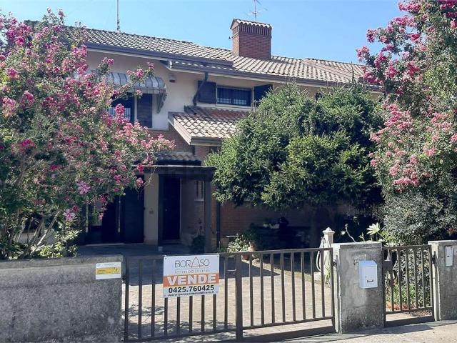 Casa in vendita a Santa Maria Maddalena, Occhiobello